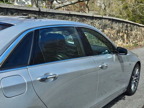 Used 2018 Cadillac CT6 Luxury image 19