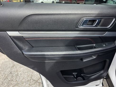 Used 2018 Ford Explorer Sport w/ Equipment Group 401A image 45