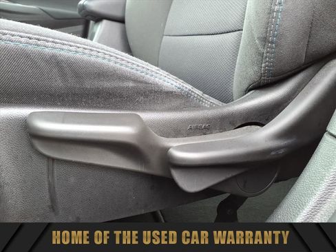 Used 2017 Chevrolet Cruze LT image 17