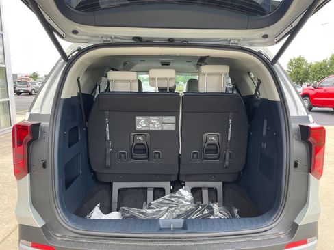 New 2026 Kia Carnival EX FWD image 14
