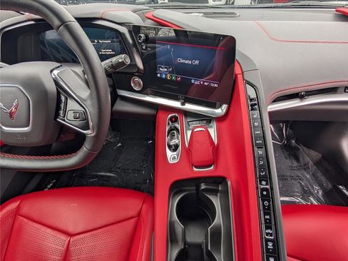 Used 2023 Chevrolet Corvette Stingray Preferred Cpe w/ Z51 Performance Package image 16