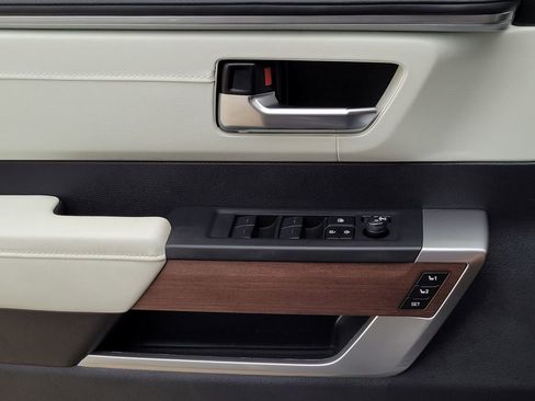 Used 2023 Toyota Sequoia Capstone image 30