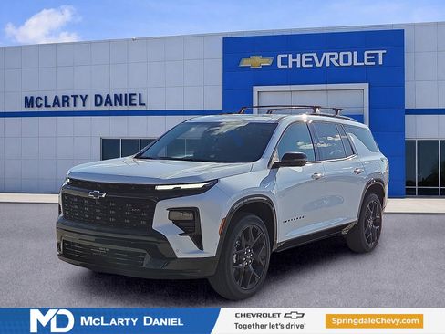 New 2026 Chevrolet Traverse RS FWD image 2