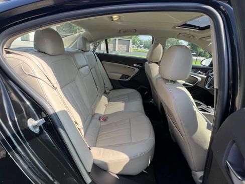 Used 2012 Buick Regal Premium image 29