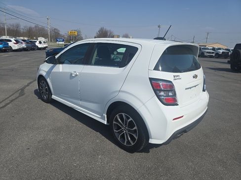Used 2017 Chevrolet Sonic LT image 9