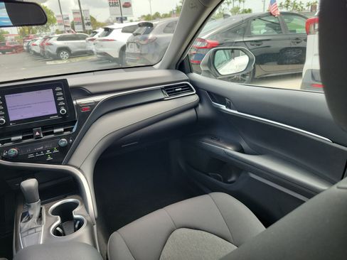 Used 2023 Toyota Camry LE FWD image 16