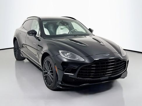 Used 2023 Aston Martin DBX 707 AWD/4WD image 1