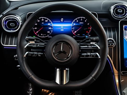 Certified 2025 Mercedes-Benz GLC 300 4MATIC image 19