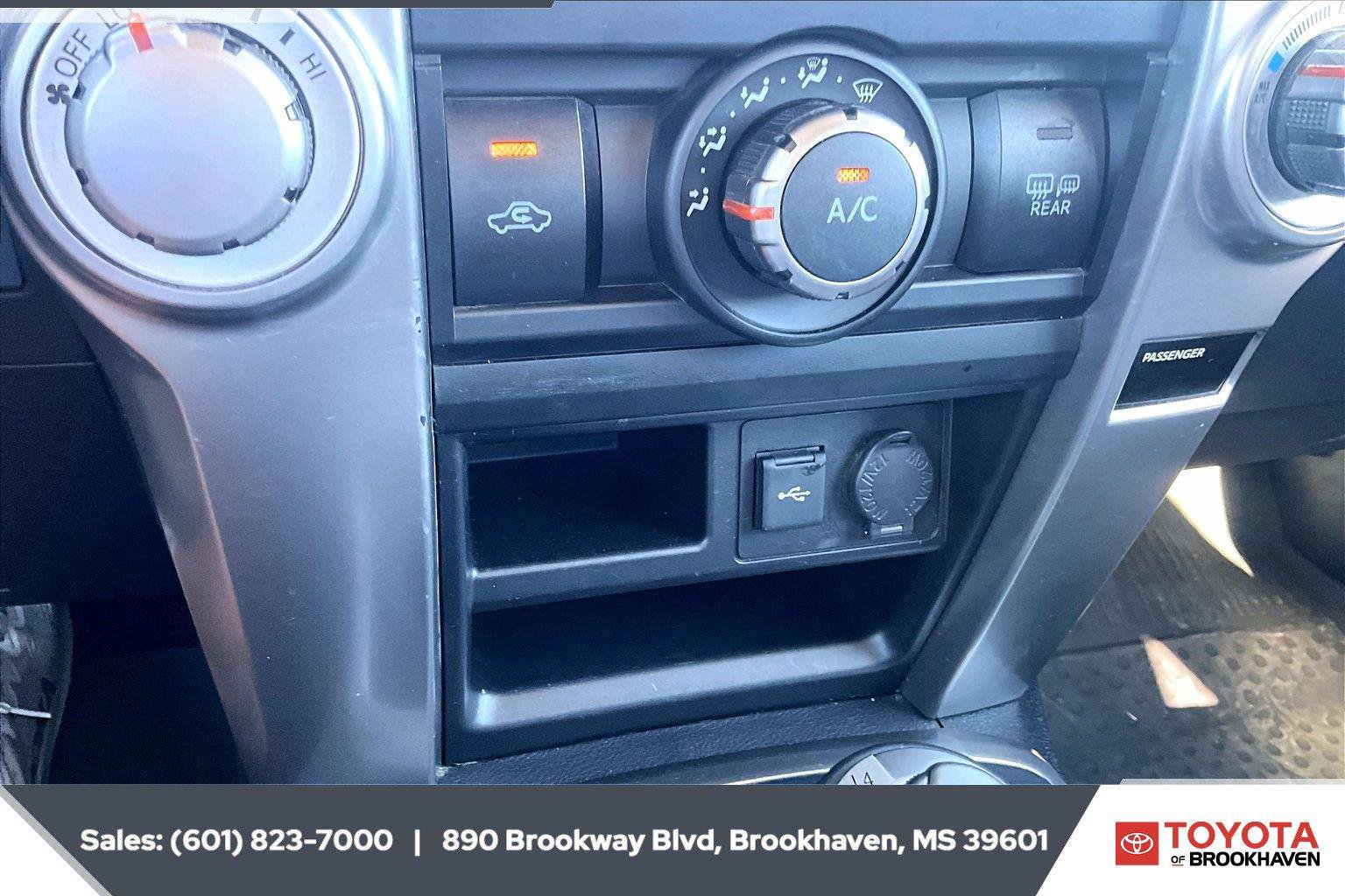 Used 2021 Toyota 4Runner SR5 Premium w/ Moonroof Package AWD/4WD image 24