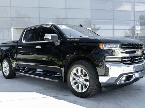 Used 2021 Chevrolet Silverado 1500 LTZ image 3