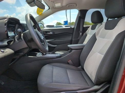 Used 2024 Chevrolet Trax LS FWD image 13
