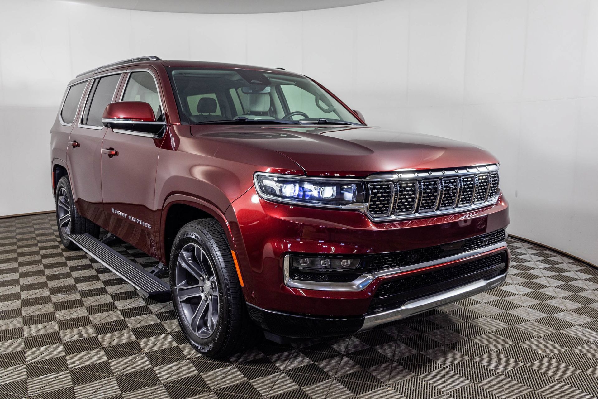 Used 2022 Jeep Grand Wagoneer Series I AWD/4WD image 19