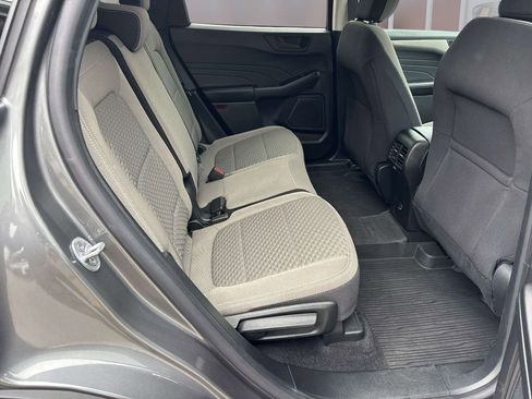 Used 2022 Ford Escape SE w/ Cold Weather Package FWD image 16