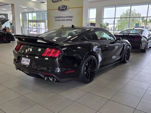 Used 2020 Ford Mustang Shelby GT350 w/ Technology Package RWD image 2