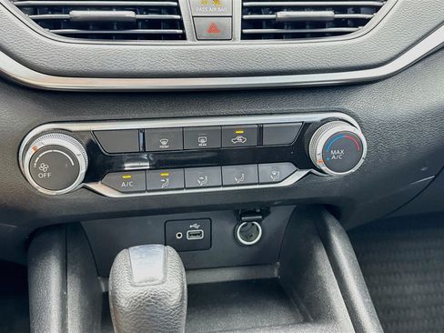 Used 2021 Nissan Altima 2.5 S w/ Driver Assist Package FWD image 12