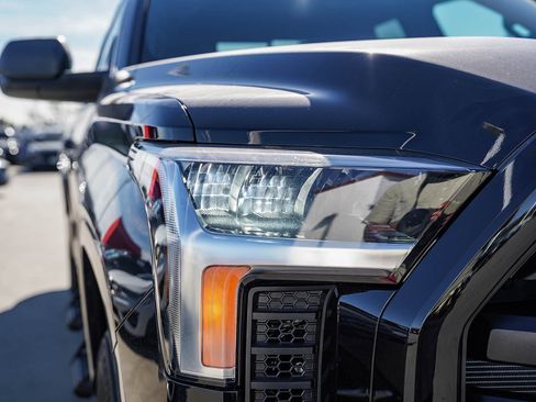 New 2026 Toyota Tundra SR image 5