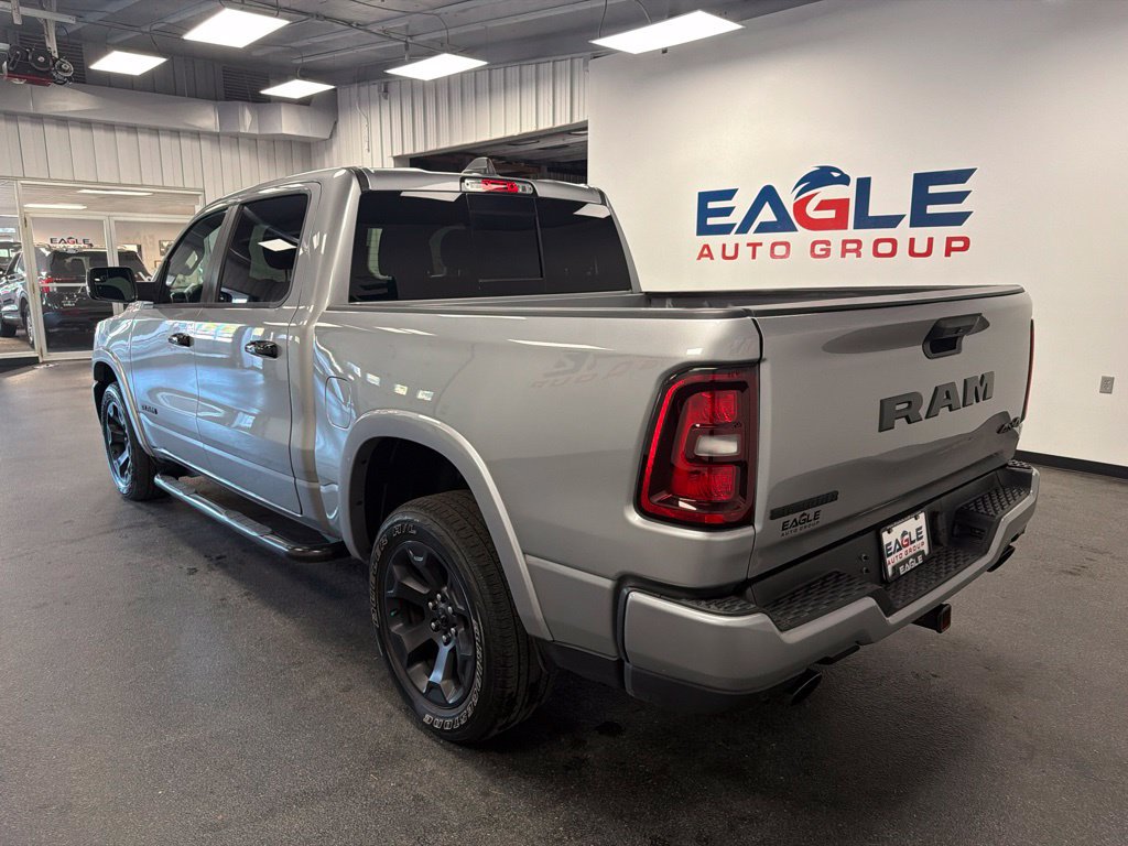 Used 2025 RAM 1500 Big Horn AWD/4WD image 6