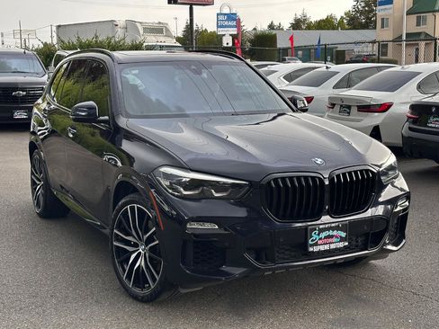 Used 2019 BMW X5 xDrive40i w/ M Sport Package AWD/4WD image 32