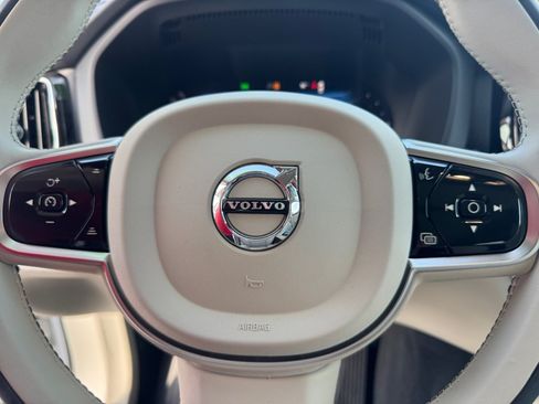 Certified 2023 Volvo XC60 T8 Plus w/ Climate Package AWD/4WD image 33