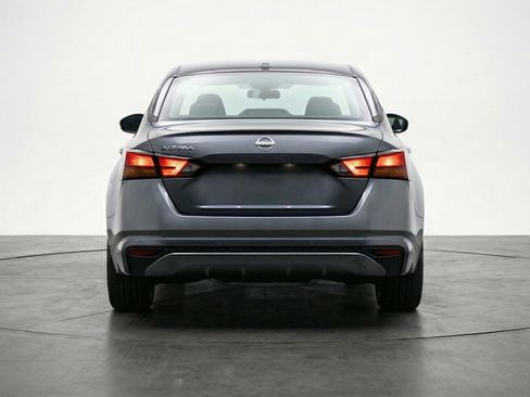 Used 2025 Nissan Altima 2.5 SV image 7