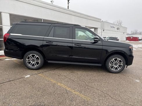 New 2026 Ford Expedition Max Active AWD/4WD image 2