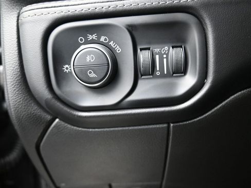 New 2025 RAM 3500 Limited image 19