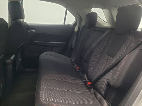 Used 2017 Chevrolet Equinox LS FWD image 18
