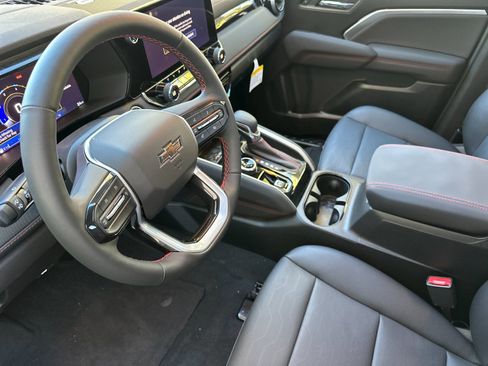 New 2025 Chevrolet Colorado Z71 w/ Midnight Edition image 10