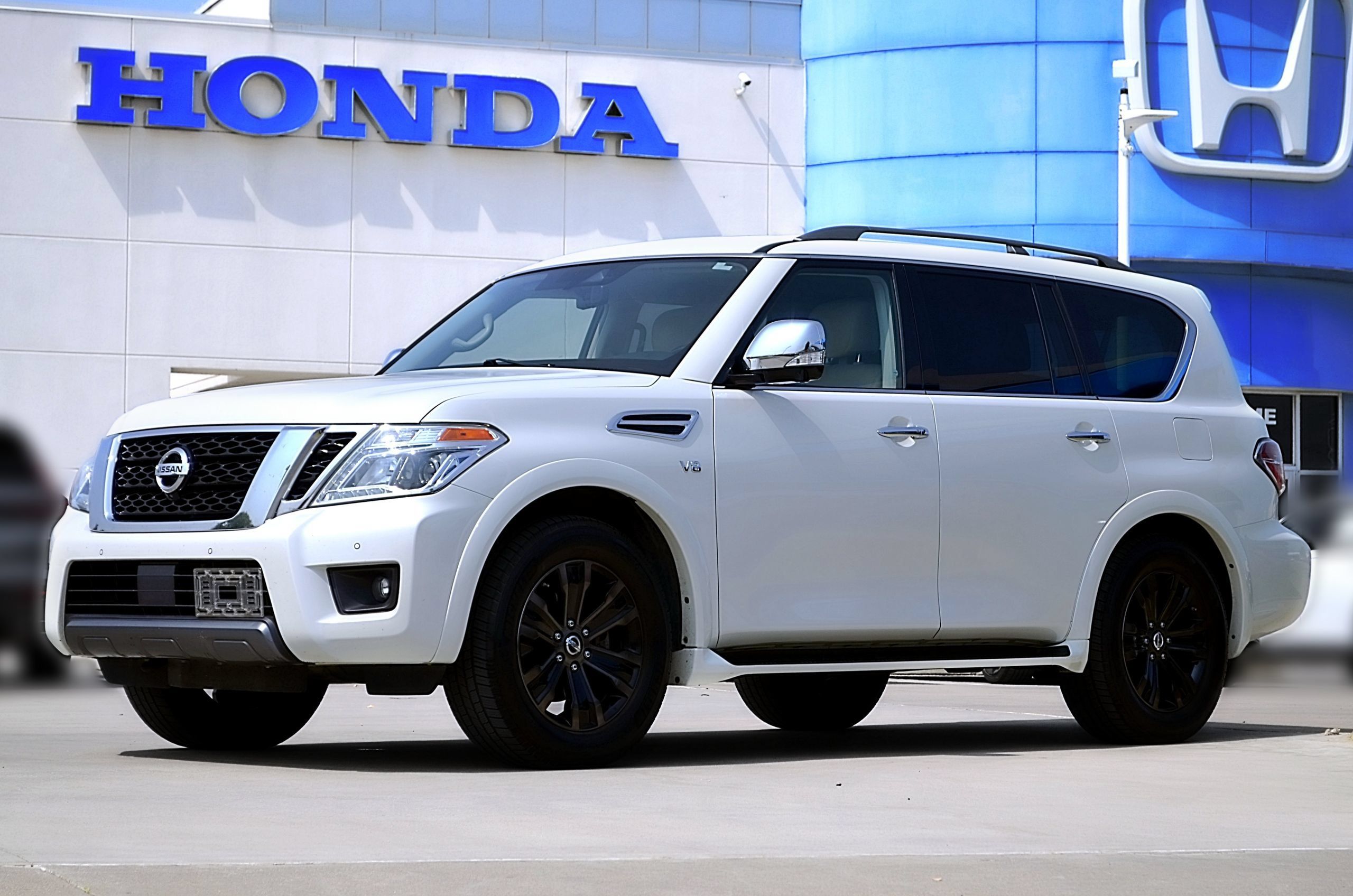 Used 2020 Nissan Armada Platinum w/ Captain's Chairs Package AWD/4WD 360° Tour