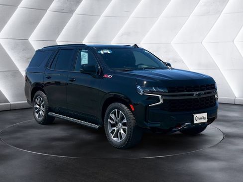 Certified 2022 Chevrolet Tahoe Z71 w/ Z71 Off-Road Package AWD/4WD image 7