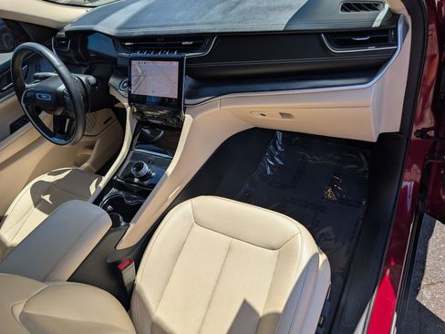 Used 2021 Jeep Grand Cherokee L Limited RWD image 27