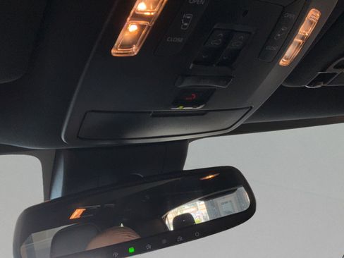 Certified 2025 Toyota Sienna Limited AWD/4WD image 19