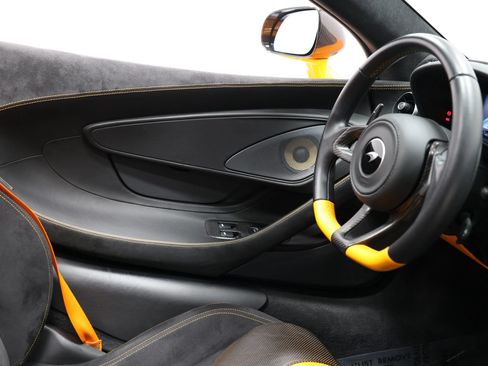 Used 2019 McLaren 570S Spider RWD image 87