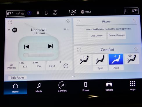 Used 2023 Chrysler Pacifica Touring-L FWD image 29