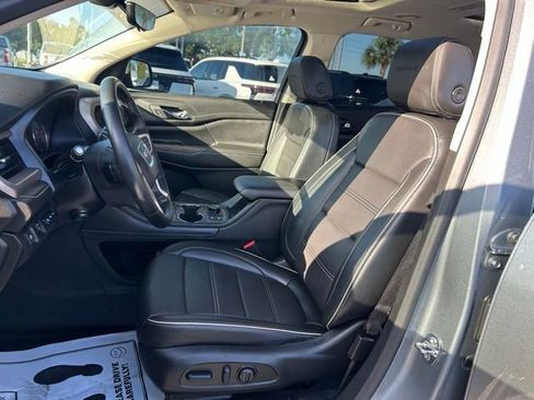 Used 2023 GMC Acadia Denali w/ Denali Ultimate Package FWD image 14