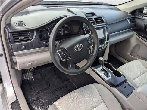 Used 2014 Toyota Camry LE FWD image 10
