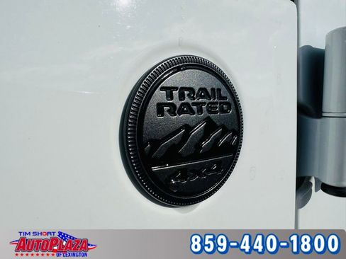 Used 2022 Jeep Gladiator Overland image 19
