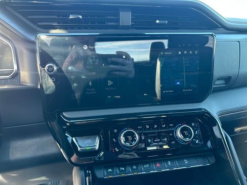 Used 2025 GMC Sierra 1500 AT4 image 22