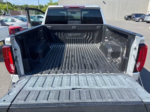 Used 2021 GMC Sierra 1500 SLT w/ SLT Premium Package AWD/4WD image 29