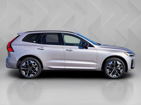 New 2026 Volvo XC60 T8 Plus w/ Climate Package AWD/4WD image 7