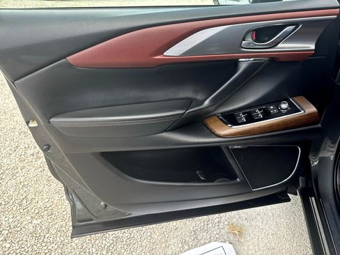 Used 2019 MAZDA CX-9 Signature image 23