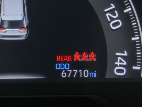 Used 2023 Toyota RAV4 LE AWD/4WD image 16