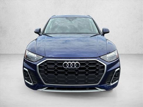 Used 2023 Audi Q5 2.0T Premium Plus w/ Premium Plus Package AWD/4WD image 2