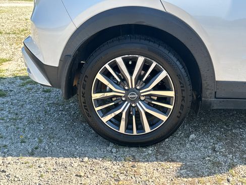 Used 2023 Nissan Kicks SV FWD image 17