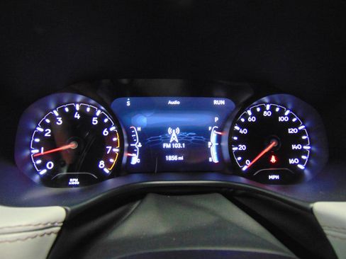 Used 2024 Jeep Compass Limited w/ Sun and Sound Group AWD/4WD image 18