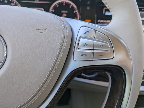 Used 2014 Mercedes-Benz S 550 Sedan image 28