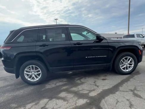 New 2026 Jeep Grand Cherokee Laredo AWD/4WD image 9
