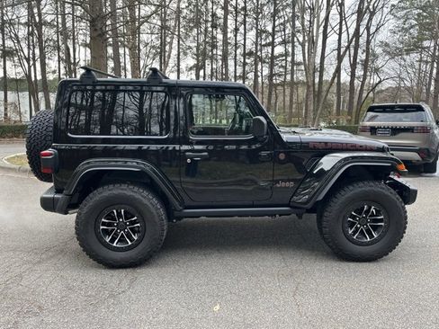 Used 2025 Jeep Wrangler Rubicon image 11