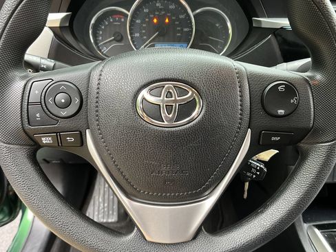 Used 2016 Toyota Corolla LE FWD image 14