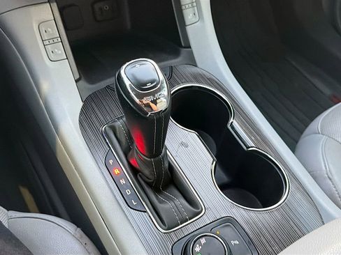 Used 2019 GMC Acadia SLT w/ LPO, Floor Liner Package FWD image 29